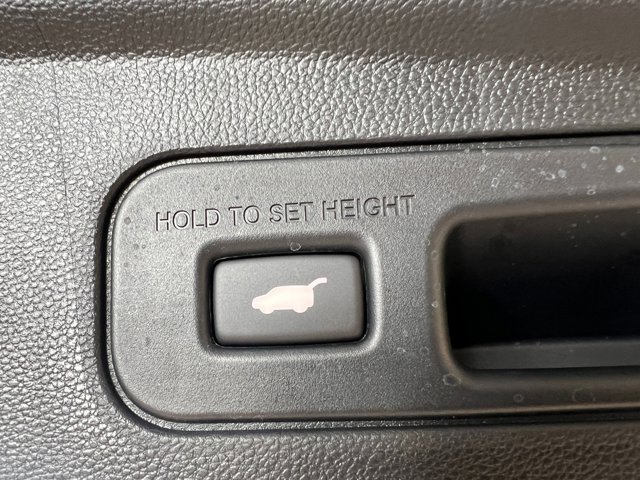 Vehicle image 31 of 39