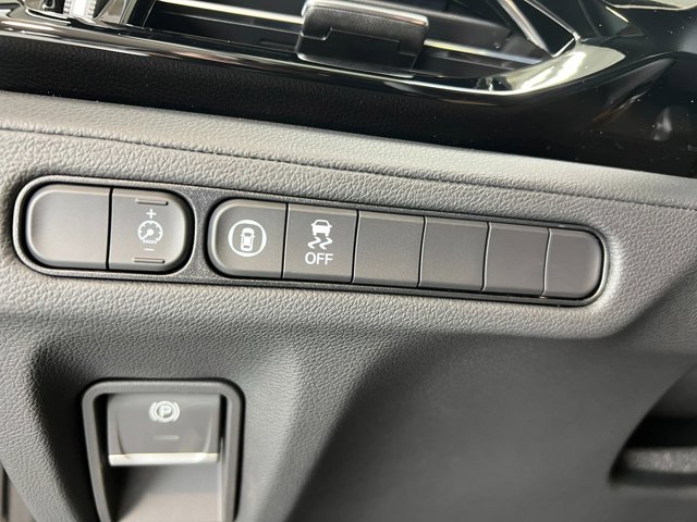 Vehicle image 19 of 39