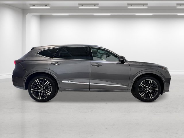 Vehicle image 4 of 39