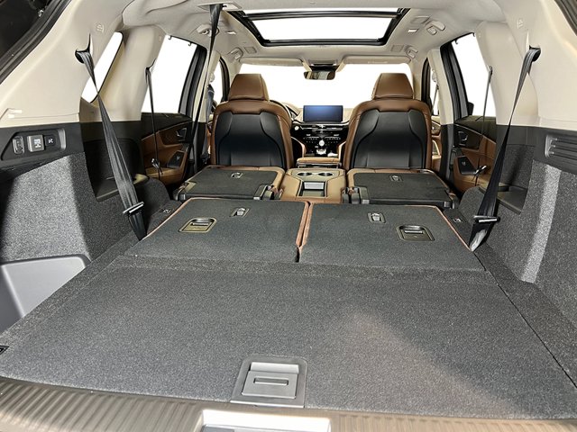 Vehicle image 36 of 39