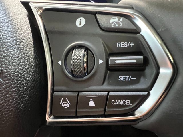 Vehicle image 20 of 39