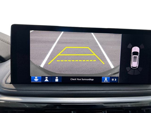Vehicle image 22 of 40