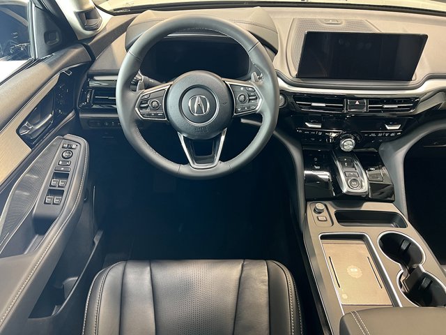 Vehicle image 18 of 40
