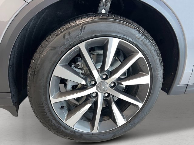 Vehicle image 12 of 40