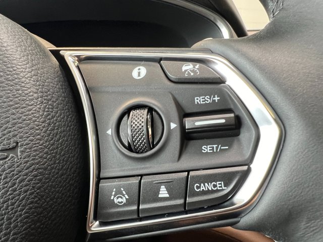 Vehicle image 23 of 40