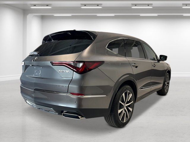 Vehicle image 4 of 40