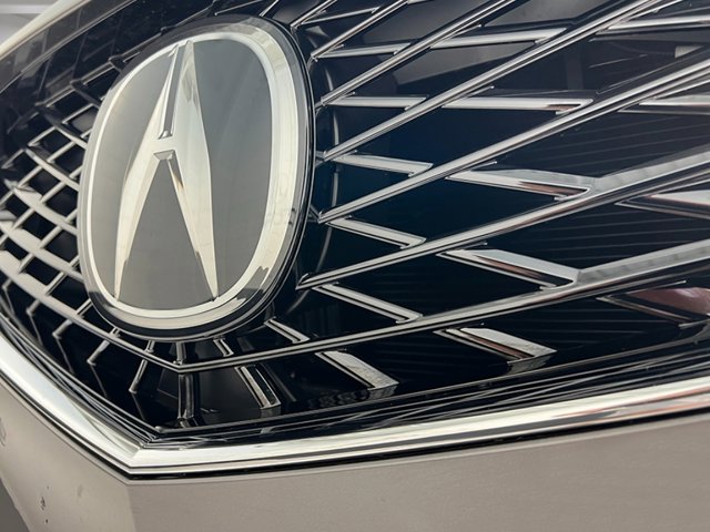 Vehicle image 11 of 40