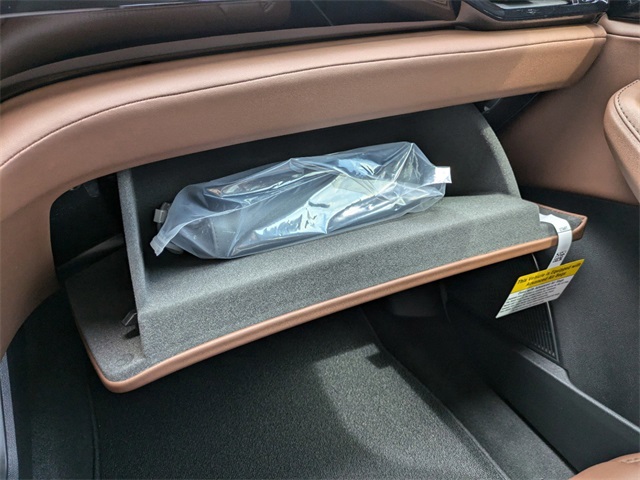 Vehicle image 28 of 39