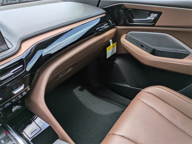 Vehicle image 20 of 39