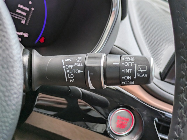 Vehicle image 36 of 39
