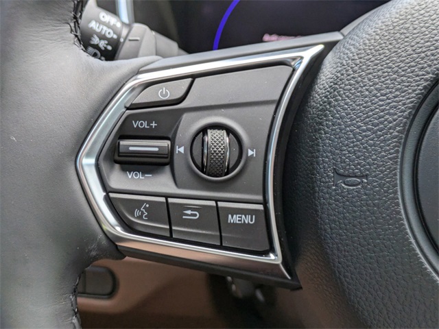 Vehicle image 33 of 39