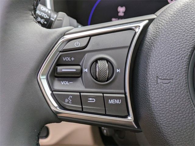 Vehicle image 34 of 40