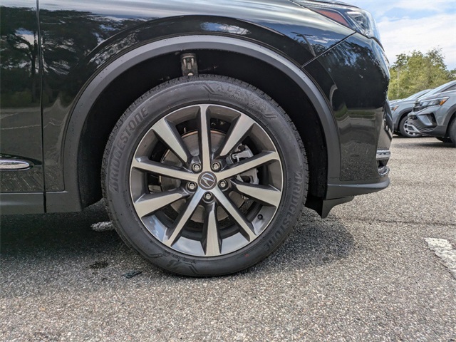 Vehicle image 11 of 40
