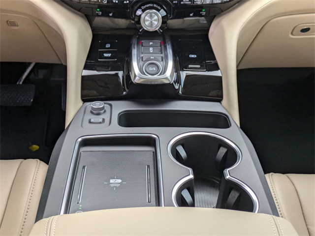 Vehicle image 22 of 40