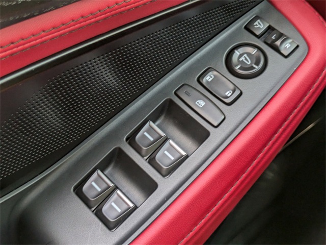 Vehicle image 34 of 43