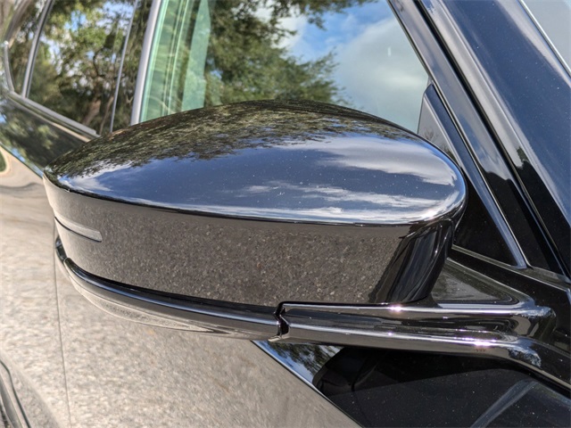 Vehicle image 11 of 43