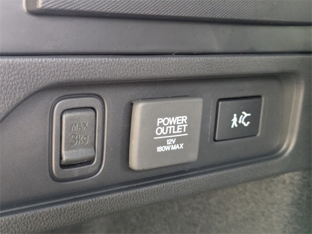 Vehicle image 16 of 48
