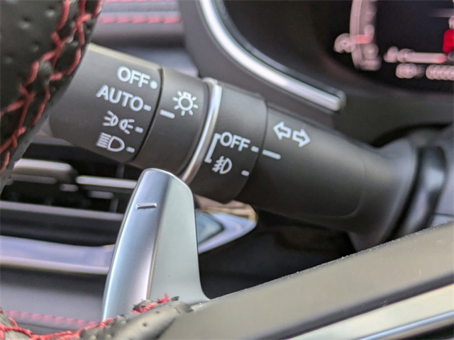 Vehicle image 43 of 48