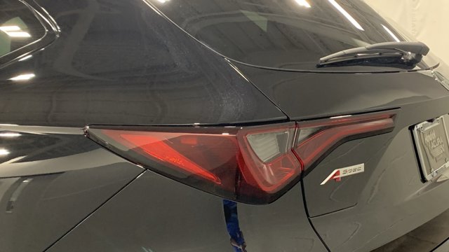 Vehicle image 14 of 33