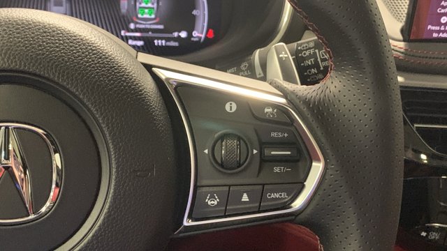 Vehicle image 23 of 33
