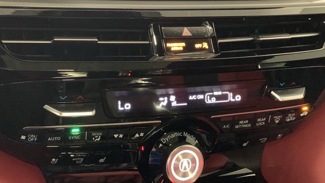 Vehicle image 29 of 33