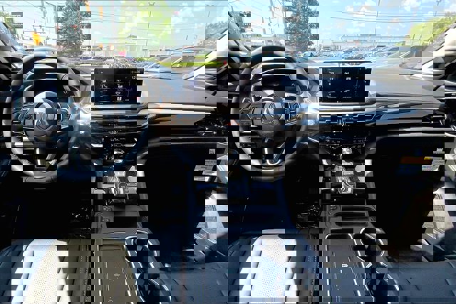 Vehicle image 7 of 20