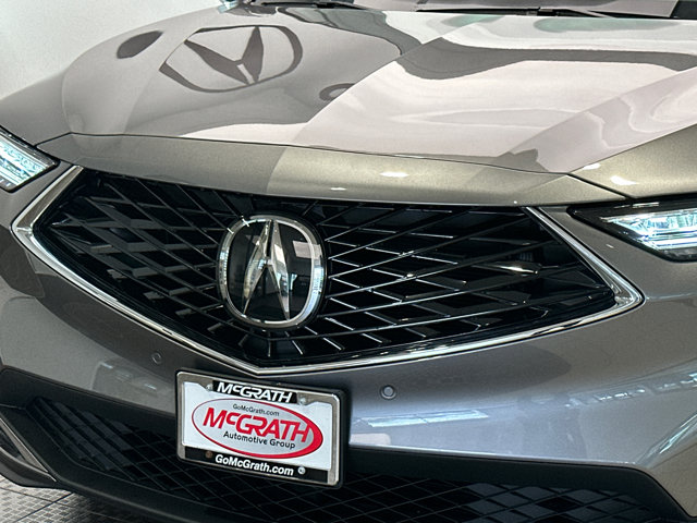 Vehicle image 8 of 25