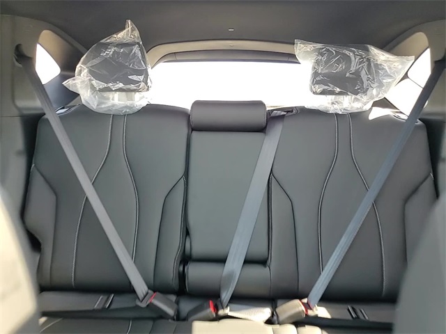 Vehicle image 22 of 23