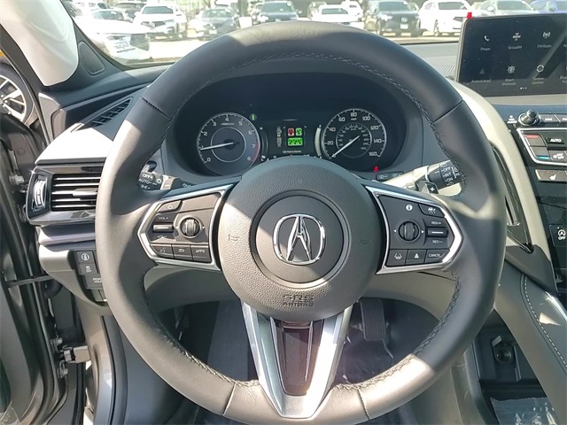 Vehicle image 15 of 23