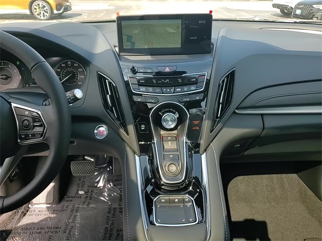Vehicle image 21 of 24