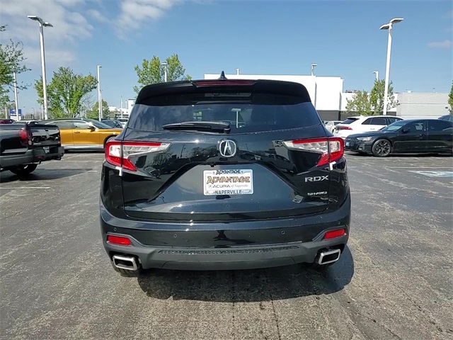 Vehicle image 4 of 24