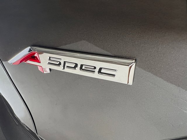 Vehicle image 27 of 39