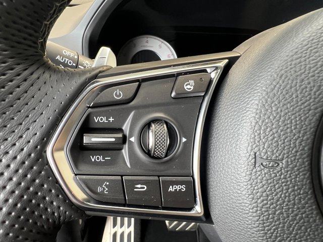 Vehicle image 30 of 39