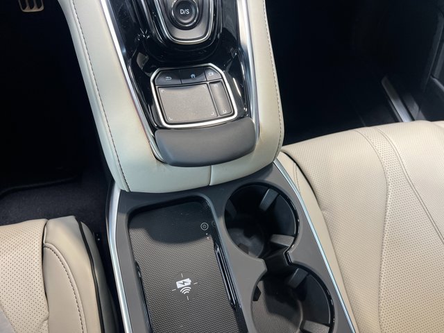 Vehicle image 24 of 39