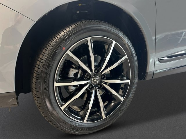 Vehicle image 10 of 39