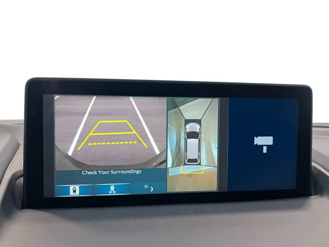 Vehicle image 29 of 39