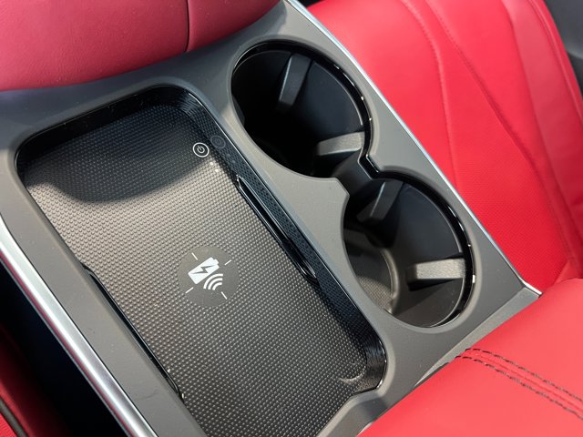 Vehicle image 24 of 39