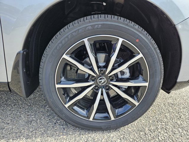 Vehicle image 11 of 13