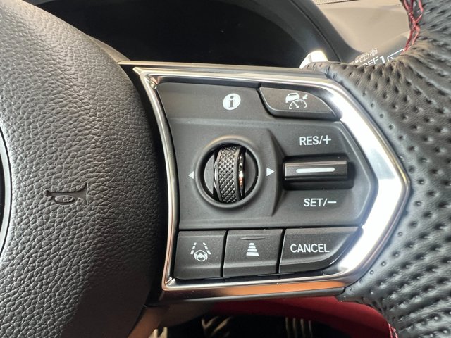 Vehicle image 31 of 39