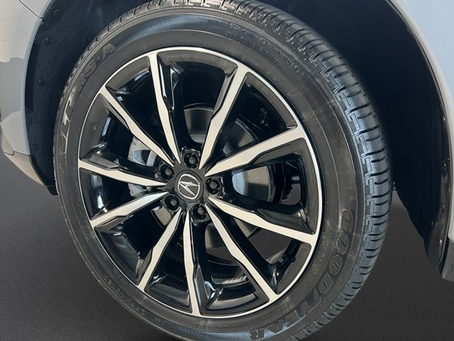 Vehicle image 10 of 39