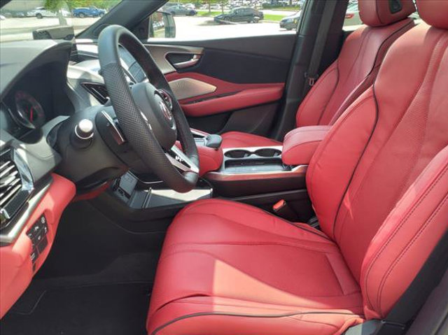 Vehicle image 6 of 9