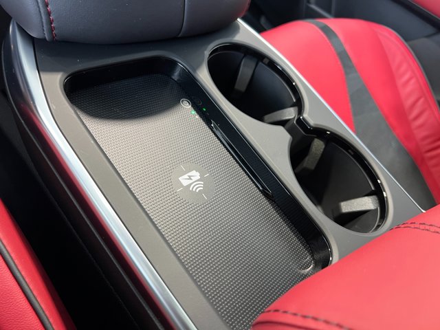Vehicle image 29 of 38