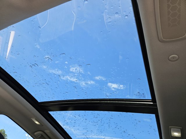 Vehicle image 8 of 13