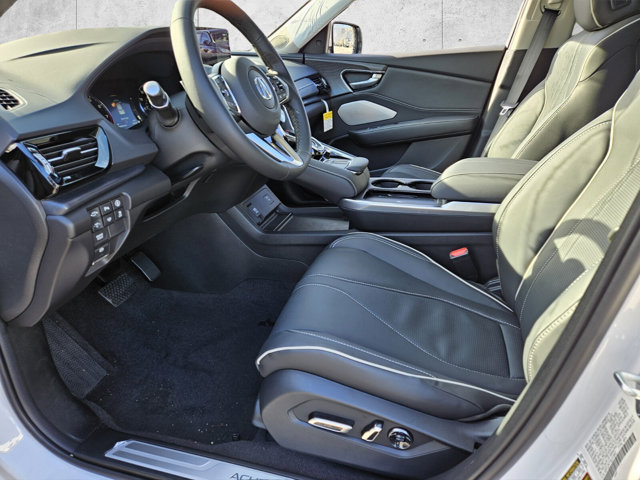 Vehicle image 6 of 13