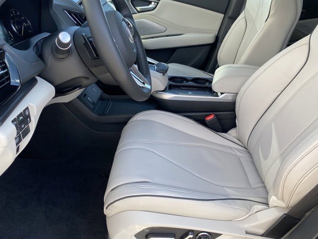Vehicle image 6 of 17