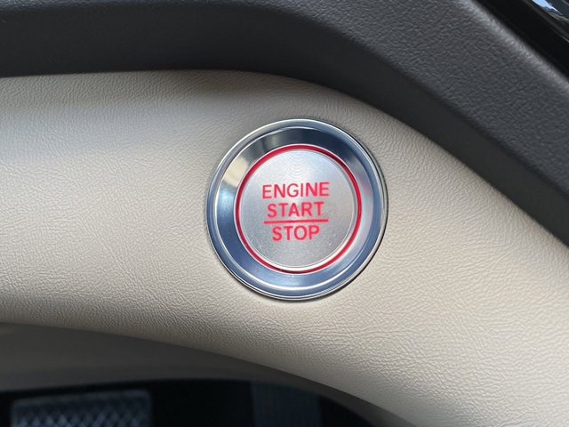 Vehicle image 9 of 17