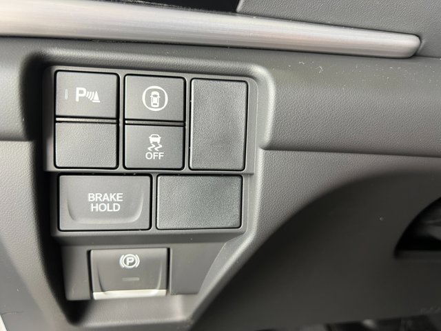 Vehicle image 27 of 38