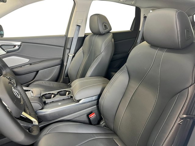 Vehicle image 17 of 38