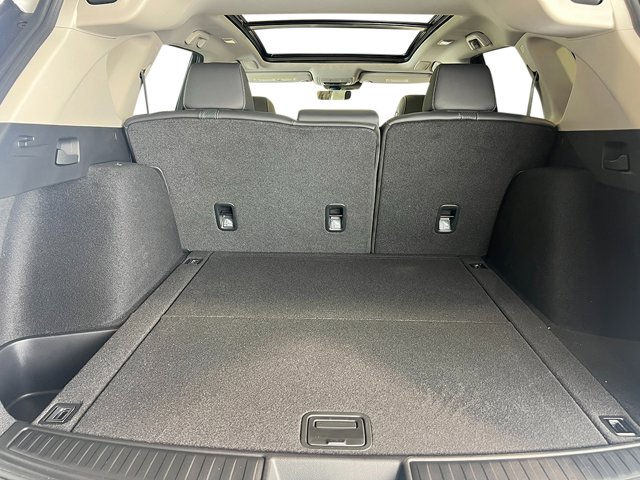Vehicle image 11 of 38