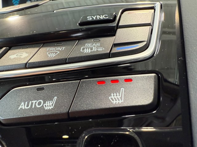 Vehicle image 25 of 38